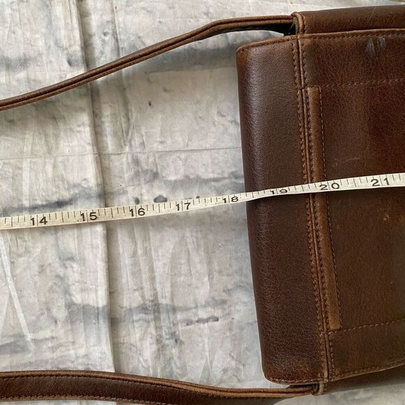 Nine and company crossbody purse w/flap and snap closure brown - Picture 13 of 13